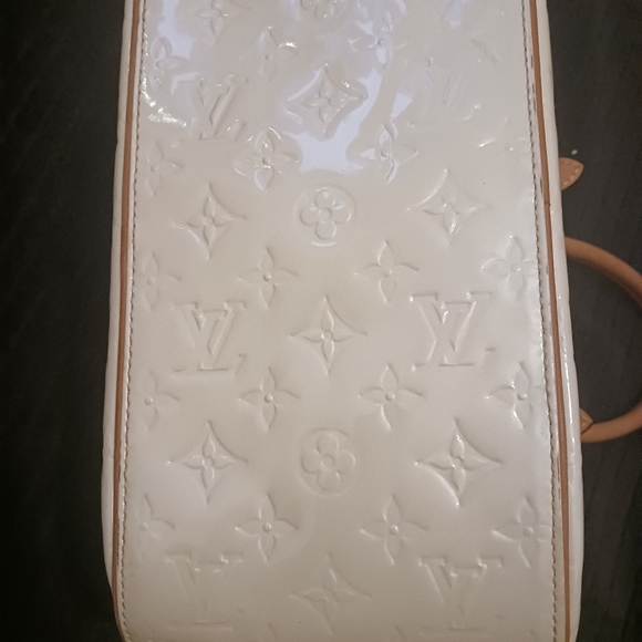 (Authenticated)Louis Vuitton Vernis Bag - Picture 7 of 11